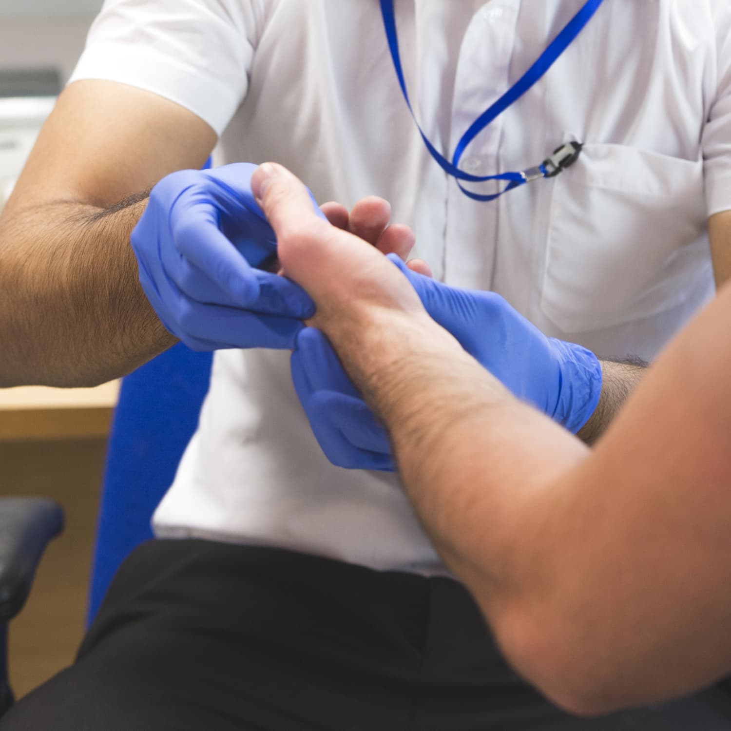 こんな症状があったら来院すべき!目安と専門医の探し方