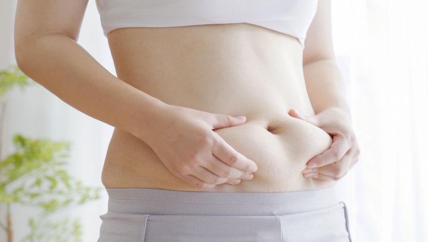 ぽっこりお腹が気になる原因とは?まずはタイプを知ろう