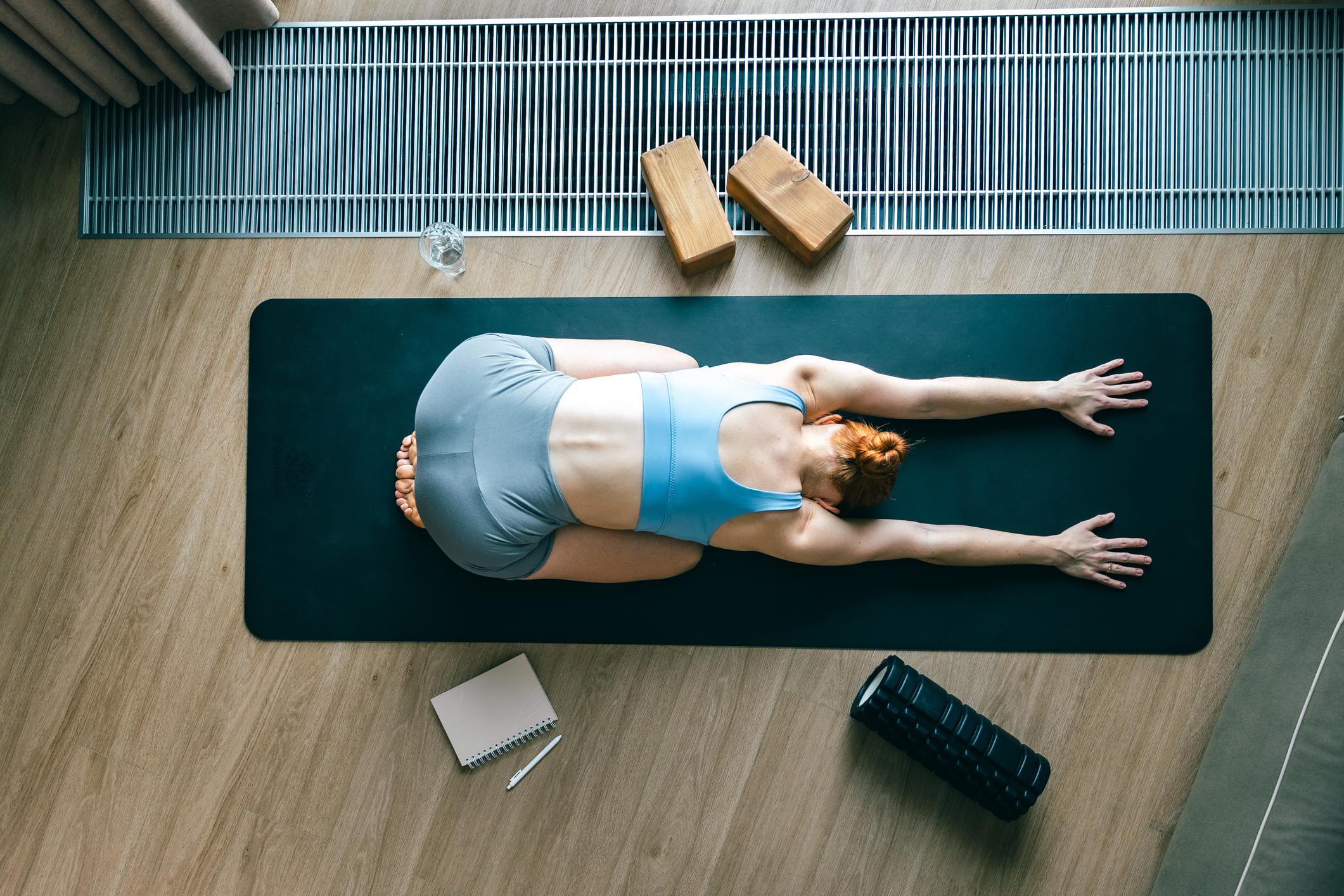 1週間ルーティン|背中スッキリ習慣プラン